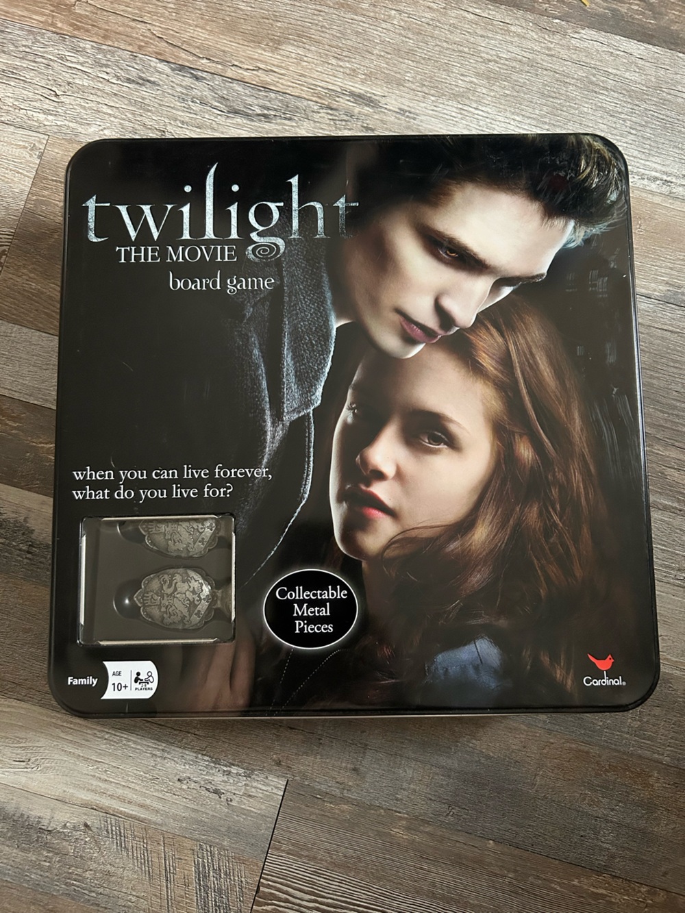 Twilight The Movie Board Game with Collectable Metal Pieces
